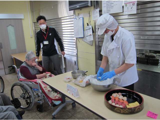鮮やかな手さばき(゜-゜)