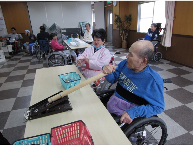 空き缶バトンを繋げ！
リレー方式いい感じ～