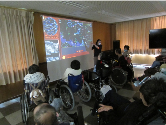 解説中、マニアックな話で
脱線してしまうことも・・・