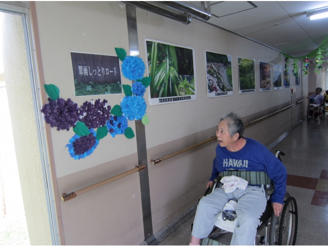 紙テープで
紫陽花を作ってみた！