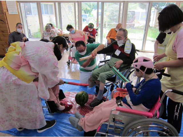 こうなったらみんなで割っちゃえ～