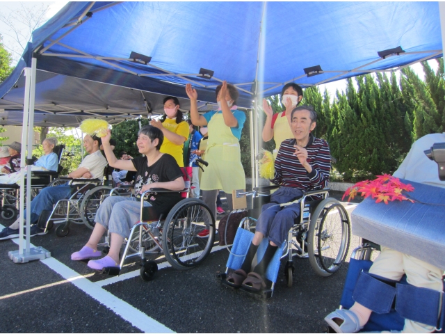 盛り上げ隊です！