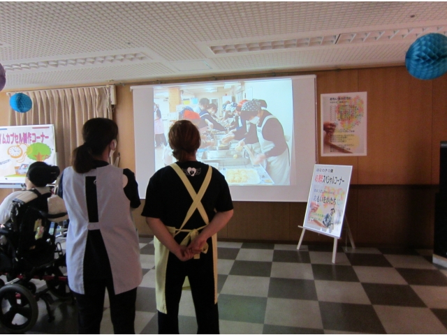 立ち止まって見入ってしまう…