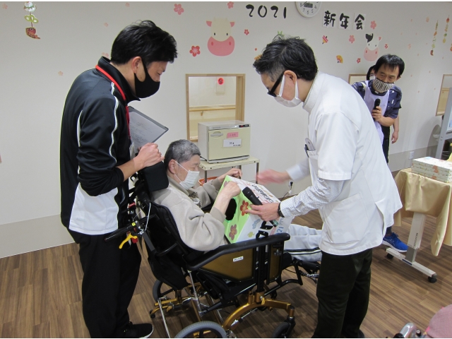 お年玉抽選会！！