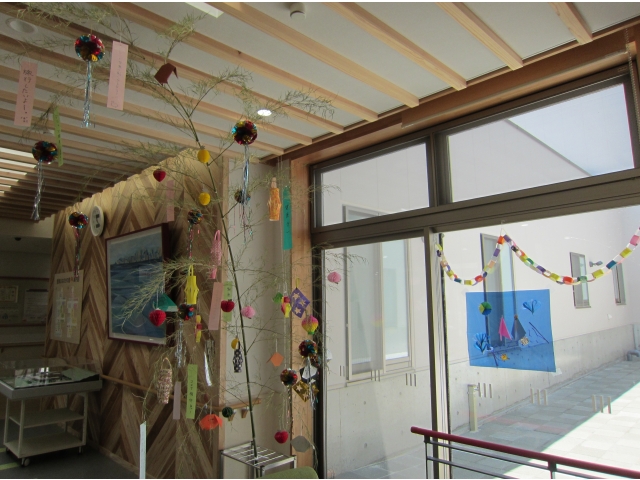 完成！玄関ホールに飾りました