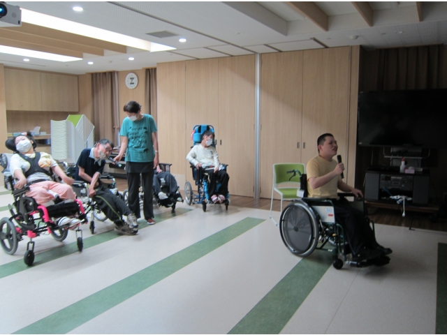 みなさん、ヒット曲をどこで覚えてくるのか！？