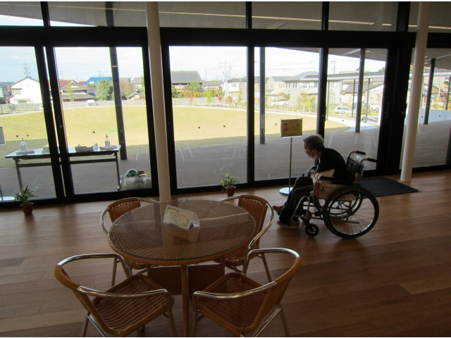 建物の中は広かった！