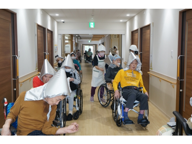 落ち着いて避難して下さい。