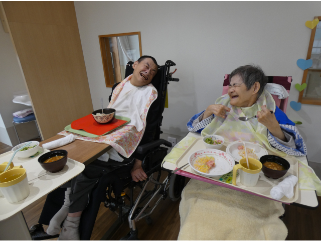 談笑しながら楽しみます🍽️