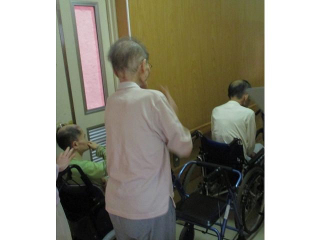 ゆっくり確実に移動します。