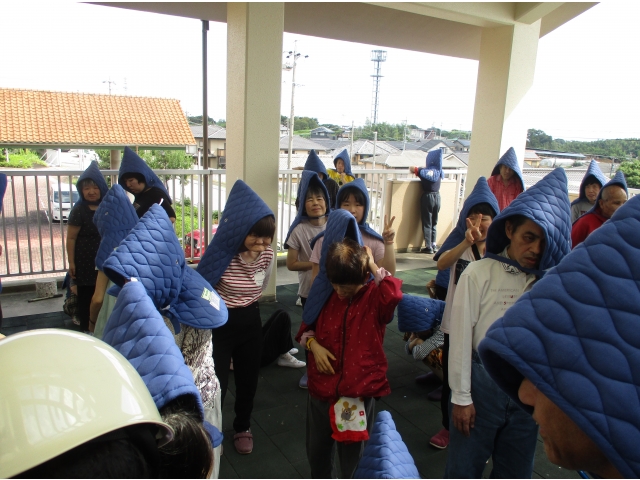 みんなしっかりと防災頭巾を被って逃げれたね(*´ω｀)