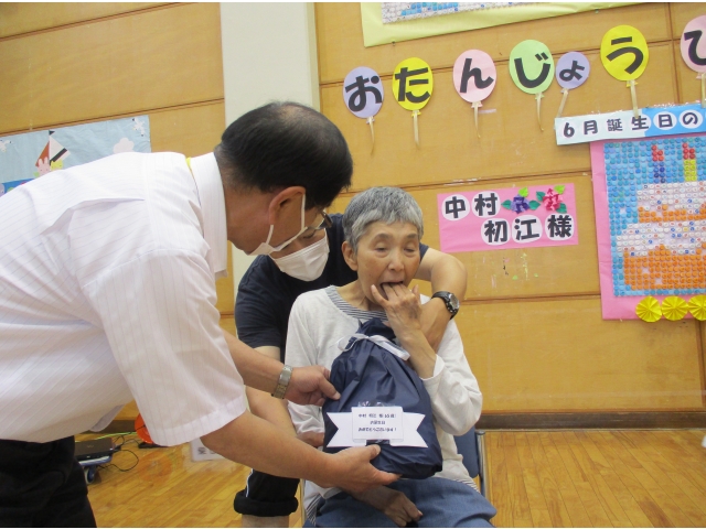 1番にプレゼントを貰いました！