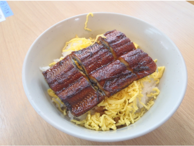 うなぎの錦糸丼