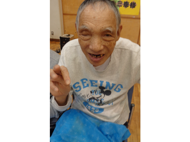 プレゼントを貰って良い笑顔！