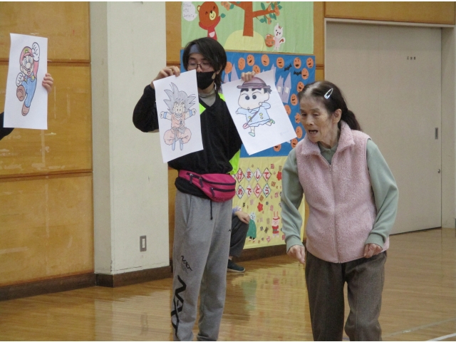 シルエットと同じキャラクターは誰かな？考えております。