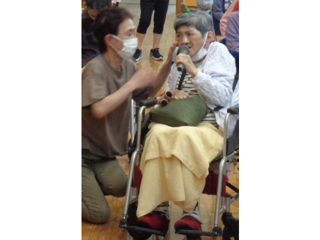 手を挙げてクイズに参加してくださりました！楽しかったですか？