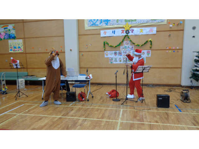 サンタさんとトナカイさんが会いにきてくれました！