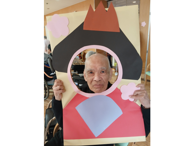 お内裏様の顔抜きのはずが…