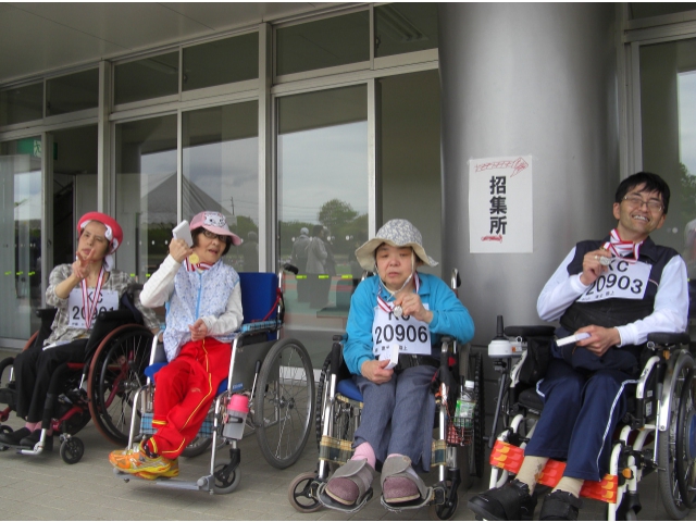 メダルを獲って笑顔！