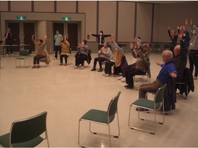 あいちゃん体操「平泳ぎ」