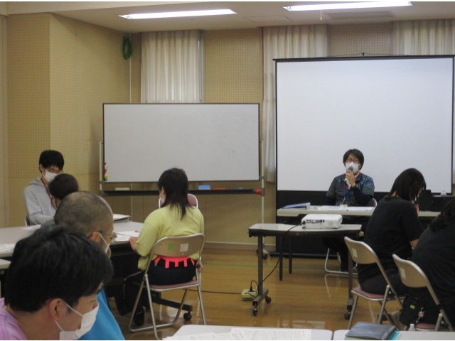 希全の里での取り組みについての説明