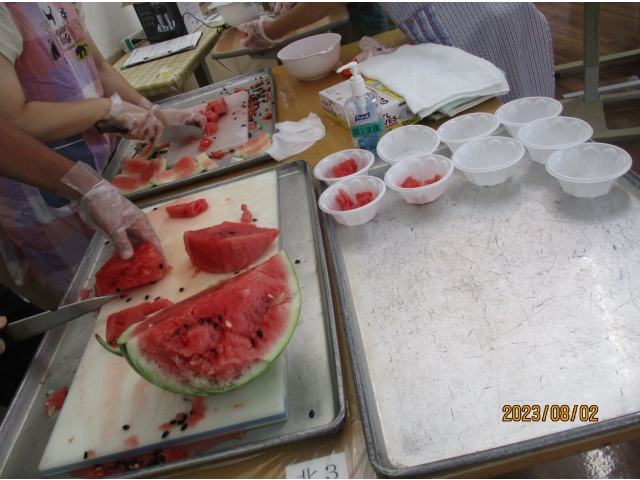 大きなスイカを