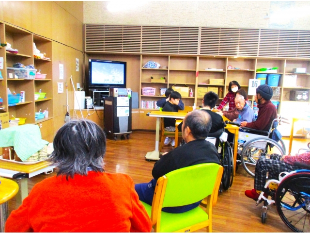 カラオケクラブ