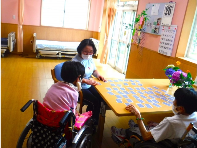 デイルーム「くれぱす」