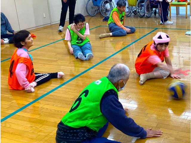 お互い助け合いながら