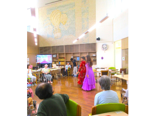 場所を変えて2曲目♪