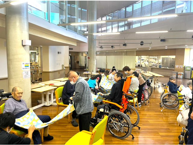 玉を運んでいきます