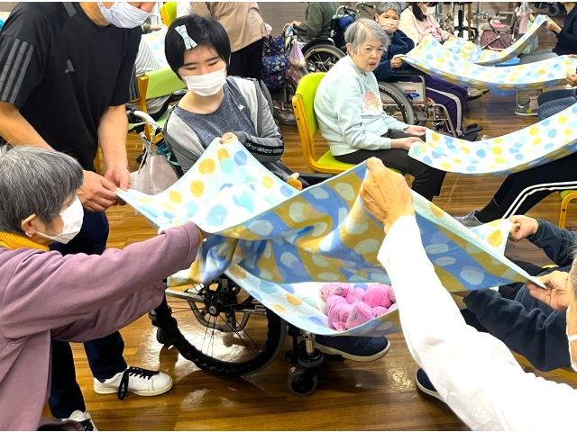 腕や体幹がグ～っと伸びています☆