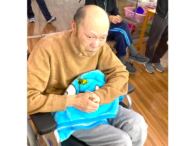 沁みる歌声だ……