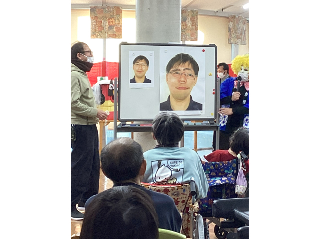 「あれ？〇年前の自分の写真になってる！」♪あの時、君は～若かった～♪