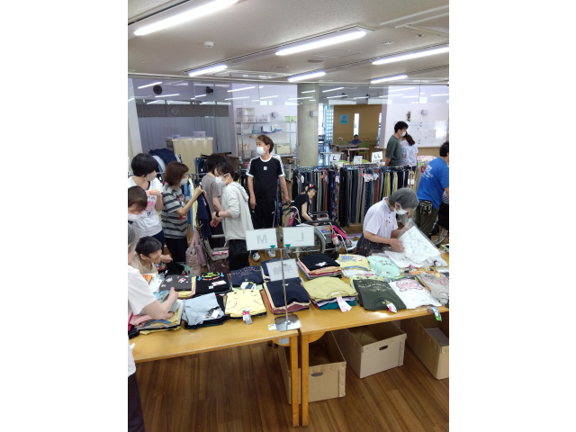 購入した物は、名前を付けてもらってから皆様にお渡ししていきます。