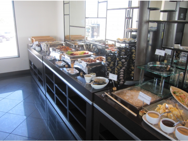 お昼ごはんはバイキング