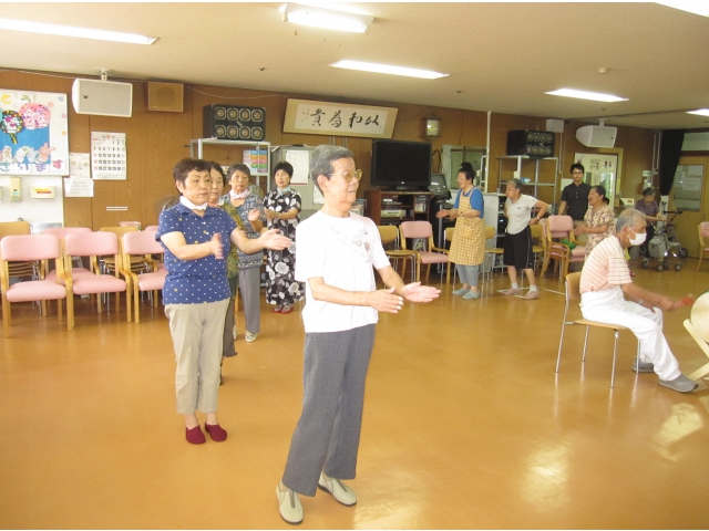 前日に盆踊りの練習。