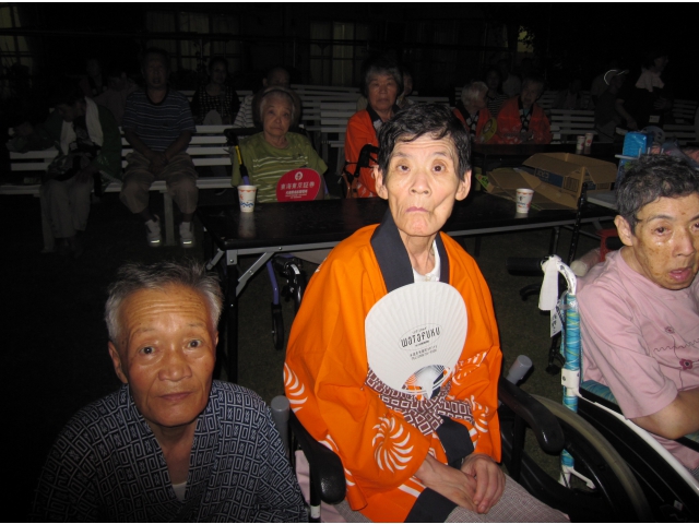 浴衣姿、はっぴ姿が決まっています。