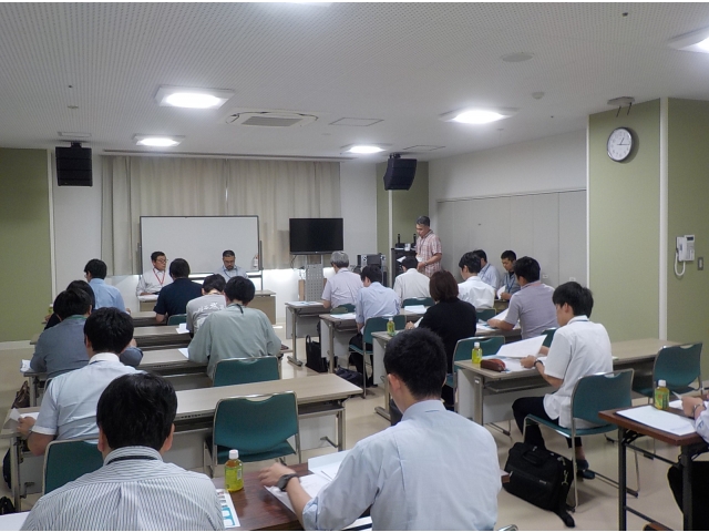 措置機関連絡会議の様子です