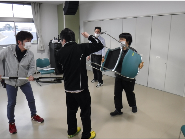 イスがかなり有効です