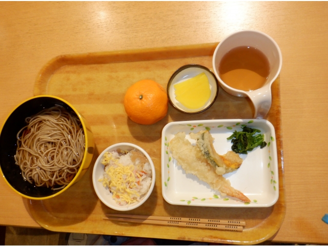 年越しそばを食べました