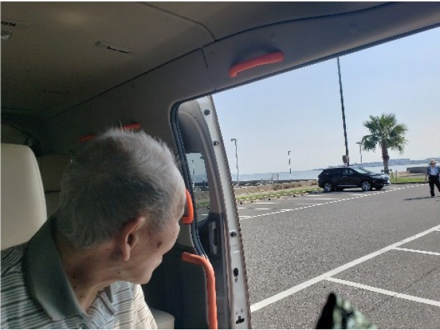 「銀行」と何度も言っているように聞こえましたが「りんくう」と一所懸命に話していました🤣