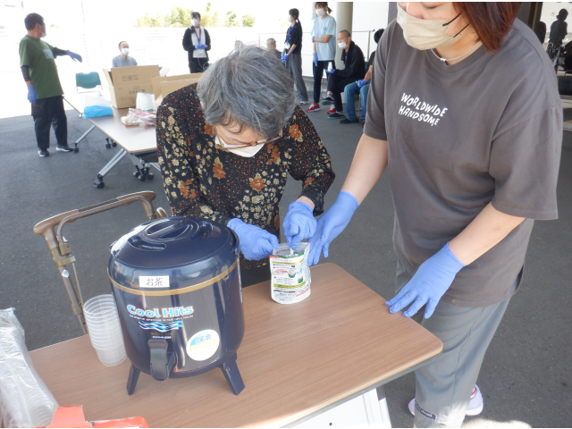 よーく混ぜ合わせ１５分待ちます。