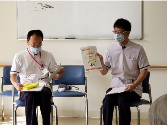 まずは食事・嚥下と運動について聞きました。