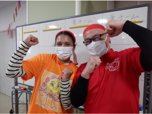 赤チーム「親子のような」ポーズでキメッ！！