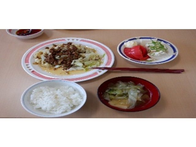 ７/２４　ホイコーロ、トマトサラダ、卵スープ