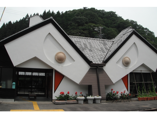 すこし遠目で見ると鬼だと分かります。