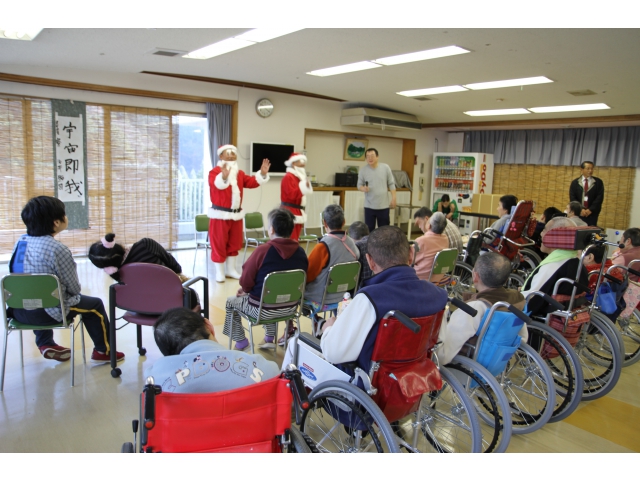 今年もサンタが来ました。