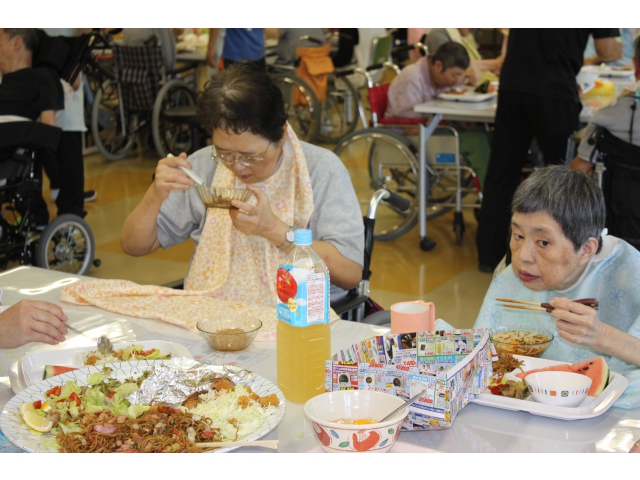 箸が進みます。