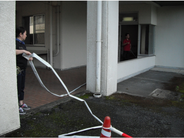 ホースを延ばします